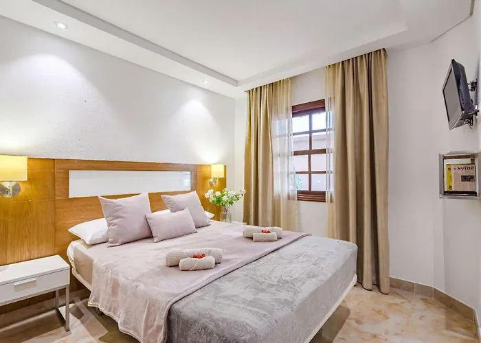 Apartamento Albatros Garden Comfort *